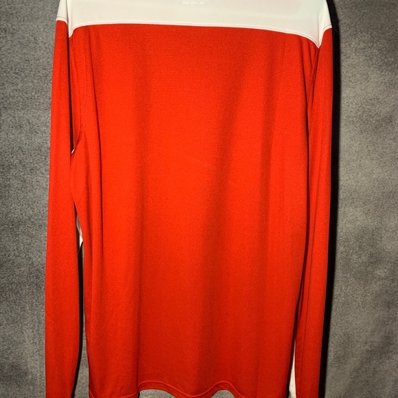 Under Armour‎ Men's Red and White Long Sleeve Tee - Picture 6 of 6